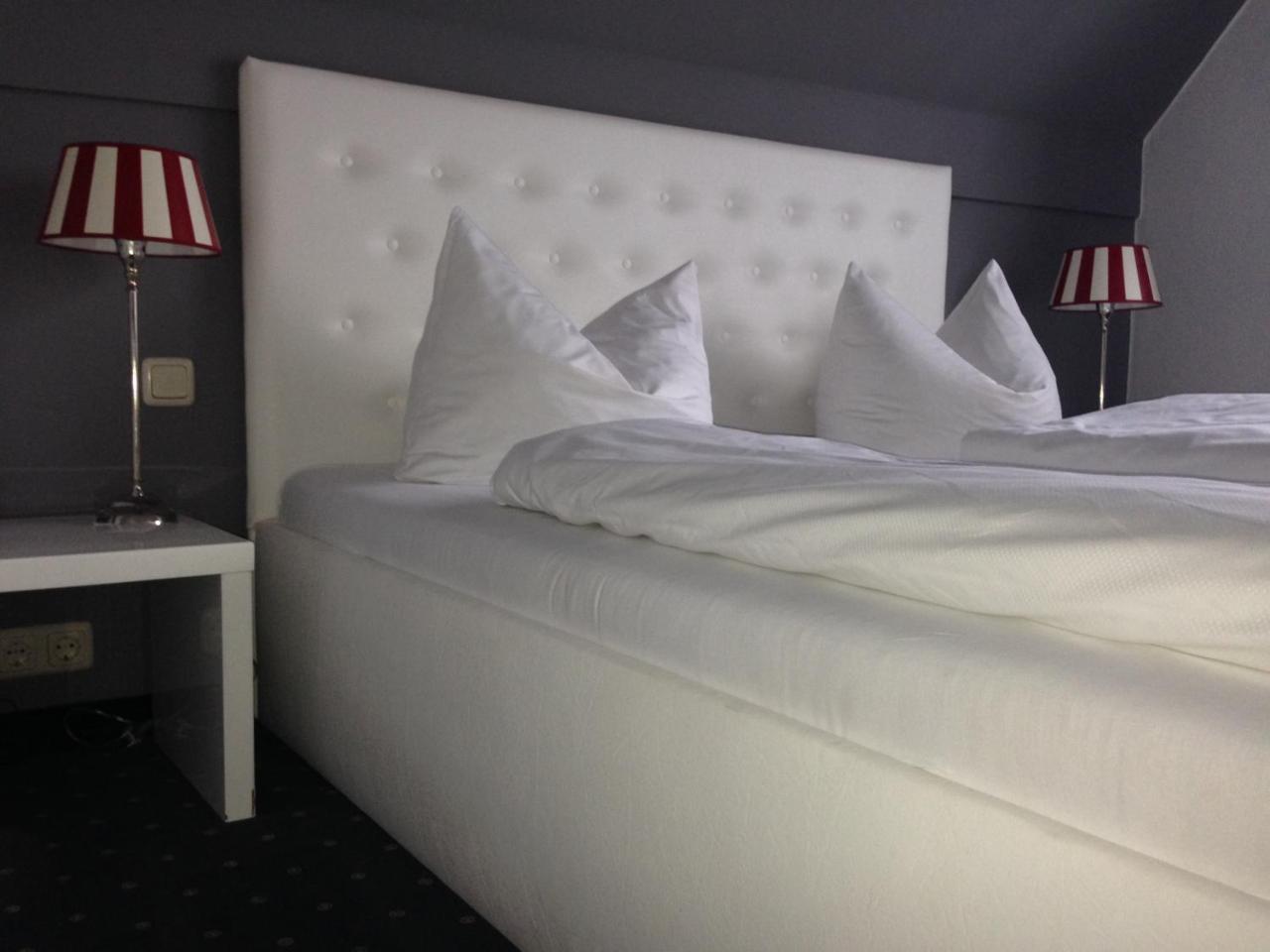 Arthotel Restaurant Pfeffermuehle Ingolstadt Kültér fotó